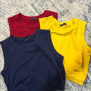 Arrive Guide pleated crop top size Medium